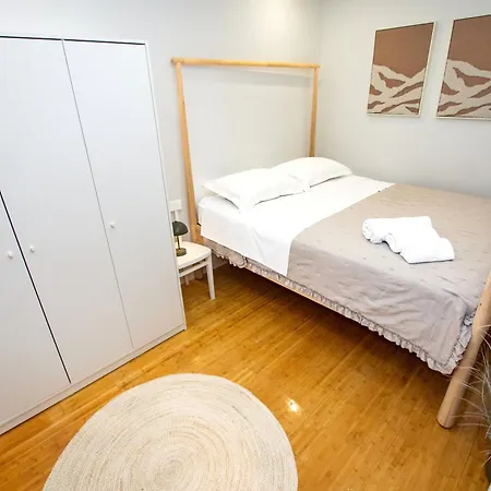 Apartment L